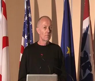 Lutz Presser Resimlerini Anlattı