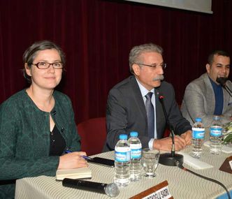 Doç. Dr. Senem Zeybekoğlu Sadri ve Doç. Dr. Hossein Sadri; Adana'da"Kentsel Dönüşümde İnsan Hakları Paneli”ndeydiler