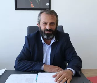 GAÜ Sağlık Meslek Yüksek Okulu Müdürü, Dr. Ali Fuat Atalay "KKTC'de, kaçak nüfusun hangi oranda, bulaşıcı hastalıklara karşı aşılı olduğunu bilmiyoruz"