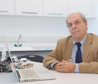 İŞBİR: “ANTİBİYOTİĞİN OLUŞTURDUĞU YAN ETKİLERİ, İLACI AYNI SAATLERDE KULLANARAK ORTADAN KALDIRABİLİRİZ”