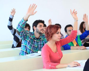 Gau Den Yuksekogretim Oncesi Hizlandirilmis Ingilizce Kursu Firsati