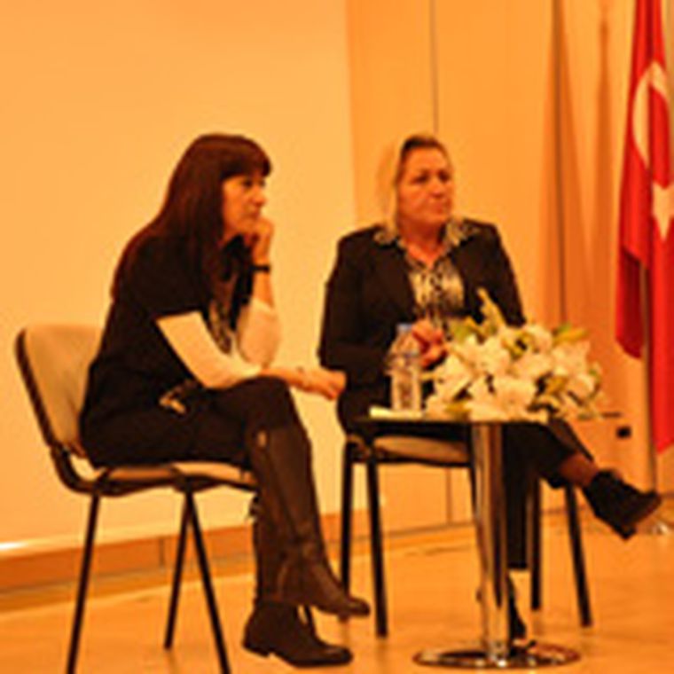 10 Aralık İnsan Hakları Günü Etkinliği Derya Durmaz ile Söyleşi