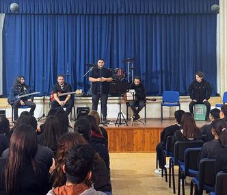 LAPTA YAVUZLAR LİSESİ'NDE “NEŞELİ GÜN”
